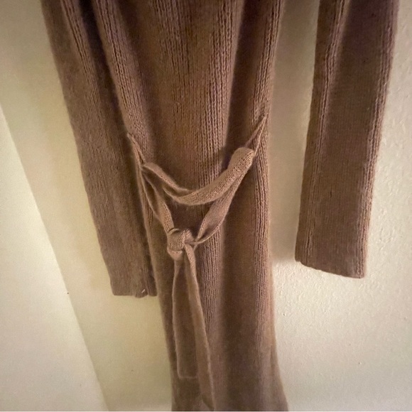 Babaton Tan Ribbed Cardigan - Picture 6 of 7